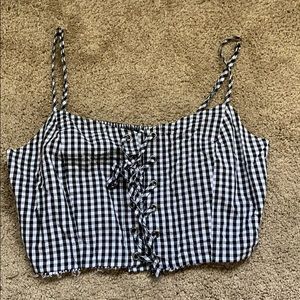 Super cute cropped tank top !!!